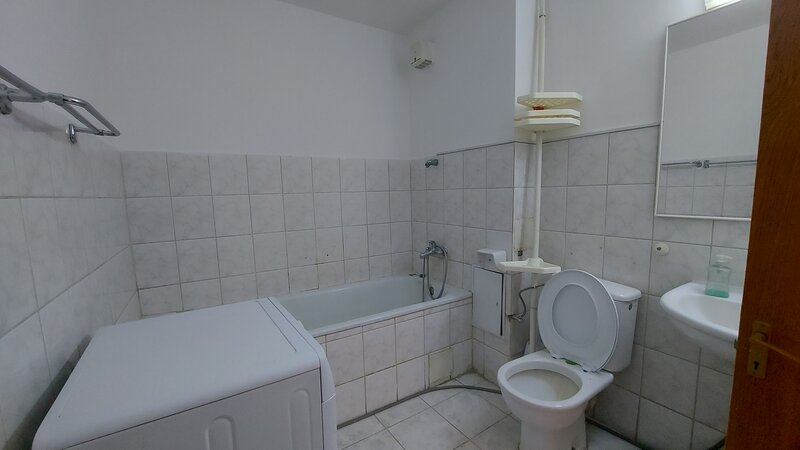 Nerva Traian 2 camere, ccentrala proprie